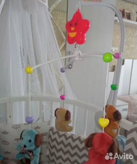 Мягкий мобиль в кроватку