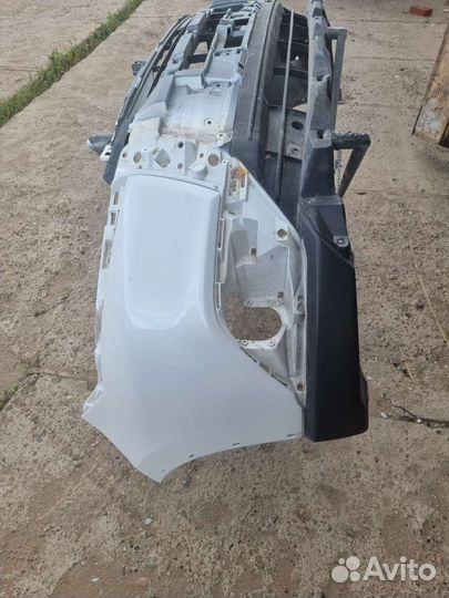 Бампер передний mitsubishi outlander