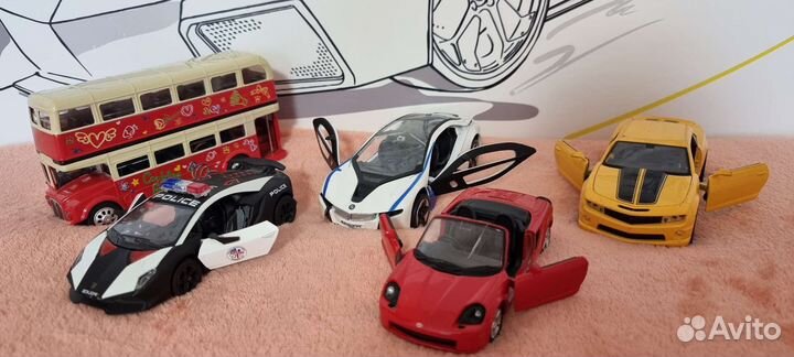 Продам машинки комплектом