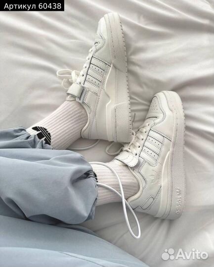 Кроссовки adidas