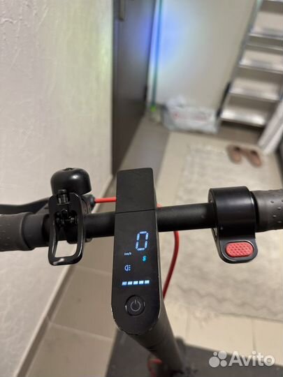 Электросамокат Xiaomi Mi Electric scooter pro