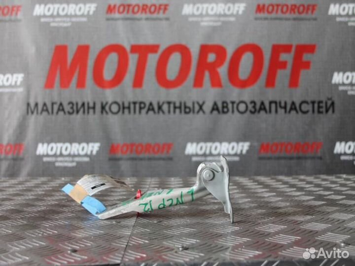 Шарнир капота Тойота Витц/Платц NCP20/NCP10 А432