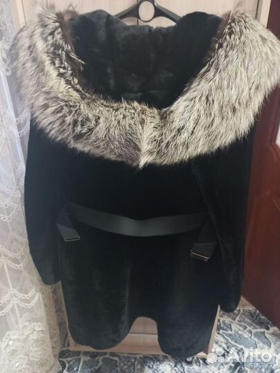 Шуба мутоновая с капюшоном 52 54 размер