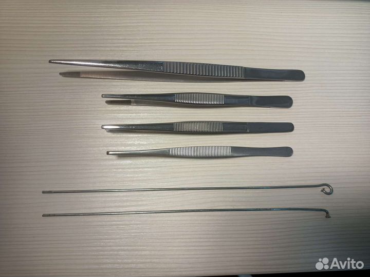 Анатомический пинцет