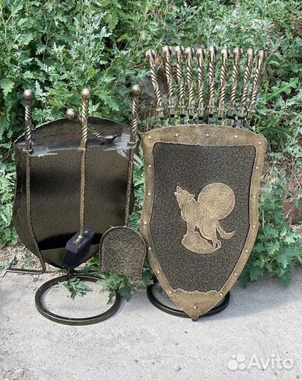 Подставка под шампуры Щит