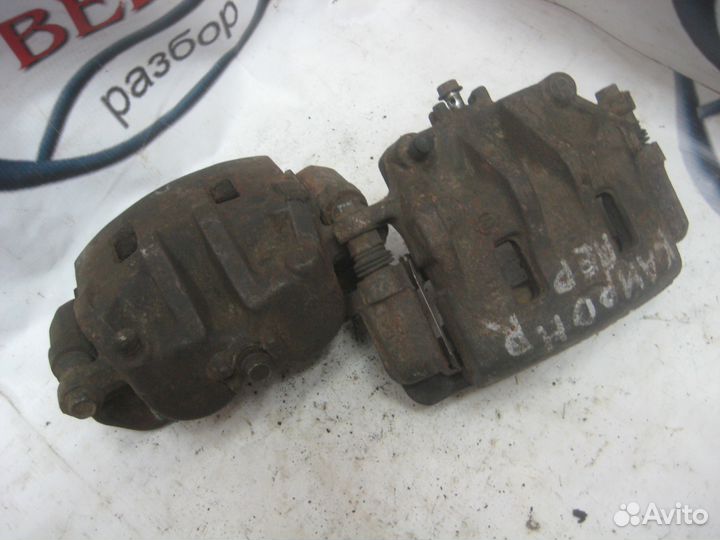 Суппорта тормозные передние SsangYong Kyron