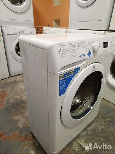 Стиральная машина Indesit 5kg узкая