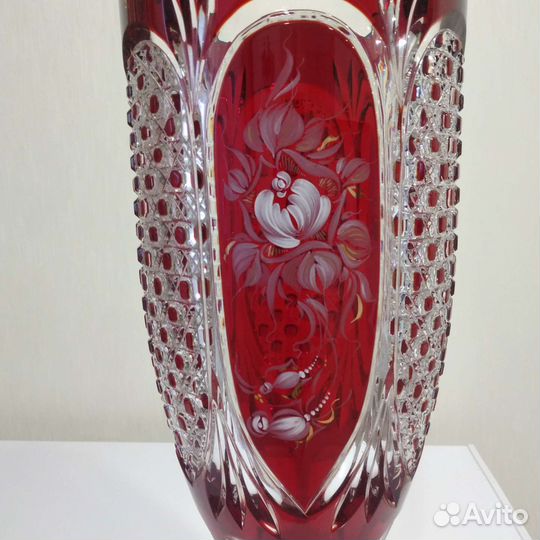 Вазы для цветов. Цветной хрусталь