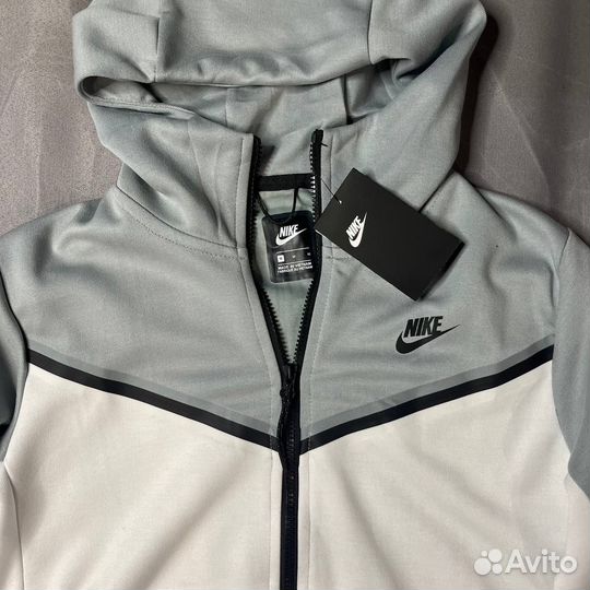 Nike Tech Fleece