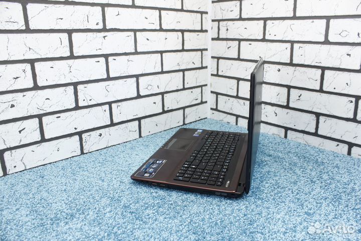 Отличный лэптоп Asus на intel core i7