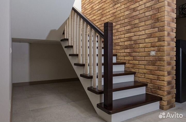 Лестница на второй этаж