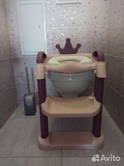 Детское сиденье на унитаз с лестницей