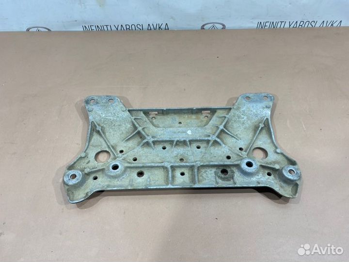 Защита подрамника передняя Infiniti G37 G25 2Wd