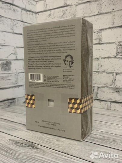 Парфюм Essential parfums orange X santal