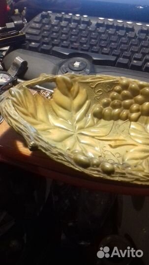 Большой поднос блюдо виноград-винтаж пластик СССР