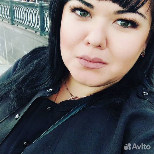 Поющая ведущая