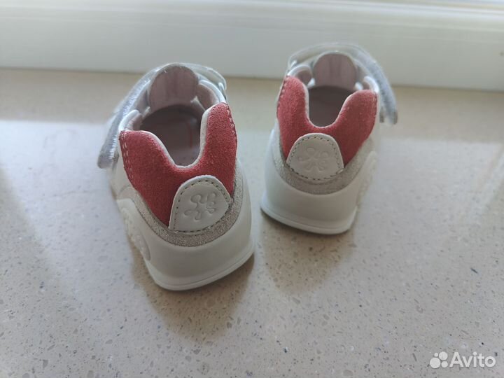 Сандалии детские biomecanics для девочки 18