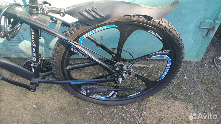 Велосипед BMW