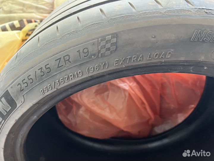 Michelin Pilot Sport 3 255/35 R19