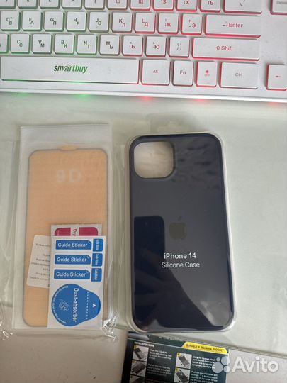 Чехол на iPhone 14