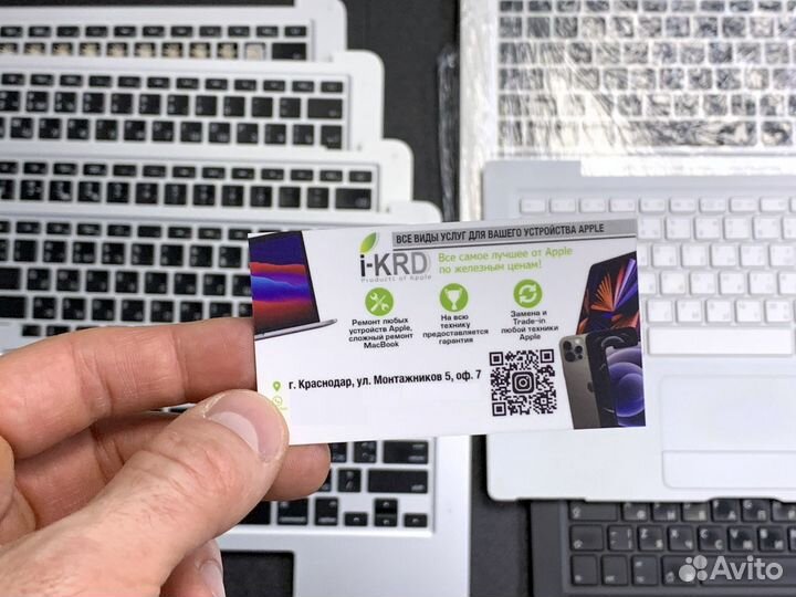 Корпуса и топкейсы для Apple MacBook / Air / Pro