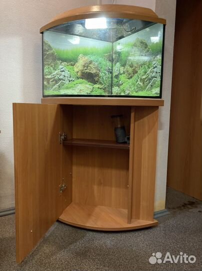 Аквариум с тумбой