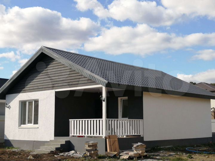 Коттедж 98 м² на участке 6 сот.