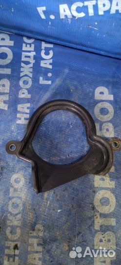 Кожух ремня грм Ford Focus 1 седан eydk 2004