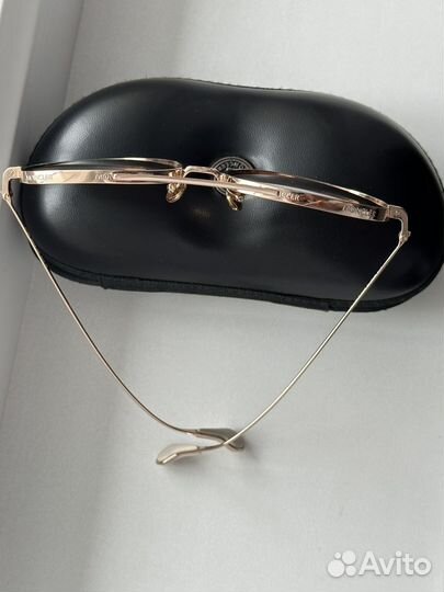 Солнцезащитные очки