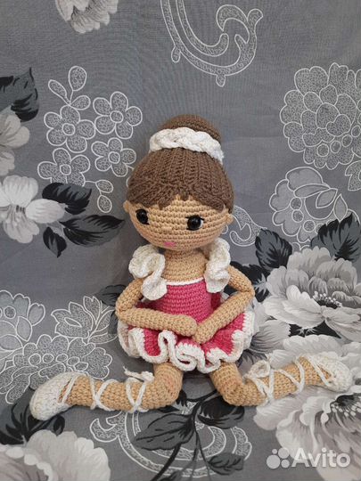 Вязаная кукла. Балерина. Ручная работа