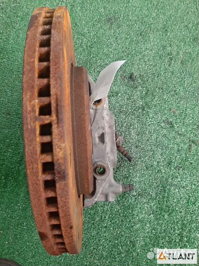 Тормозной суппорт передний левый toyota celsior