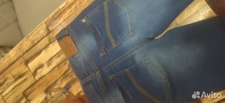 Джинсы для мальчика 8-9 лет