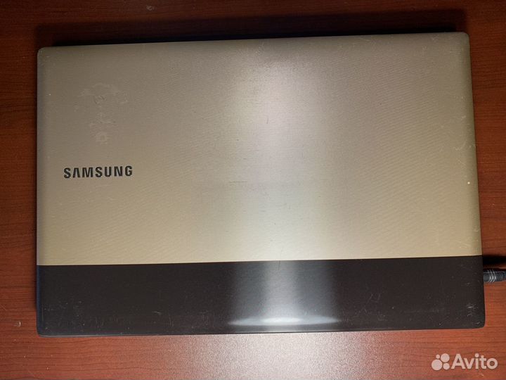 Ноутбук Samsung RV520