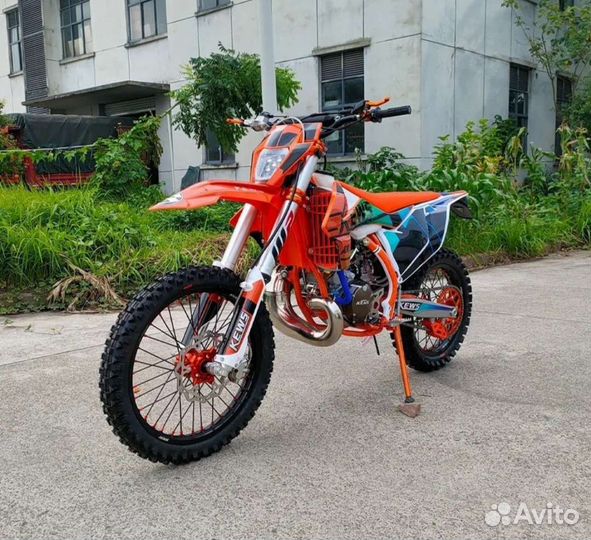 Kews MT250 Lanza