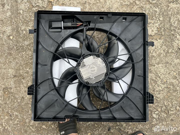Оснрвной вертилятор охлаждения Mercedes 166 600w