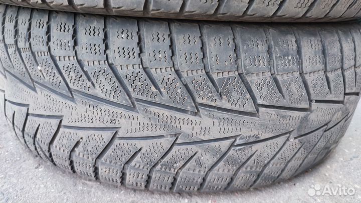 Hankook Winter I'Cept IZ2 215/60 R16 99T