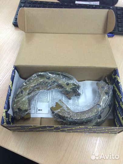 Колодки ручника SsangYong New Action G20/D20 4х2