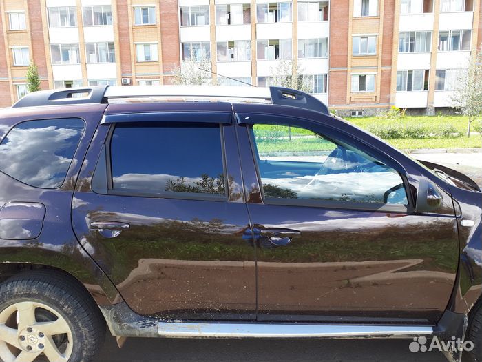 Дефлекторы боковых окон Renault Duster (2010-20