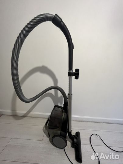 Пылесос Philips PowerPro Active 2000 w Animal+