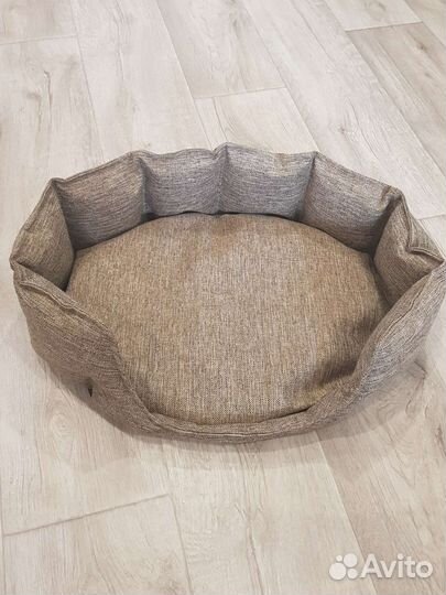 Лежанка для кошек и собак 60х40см. Новая