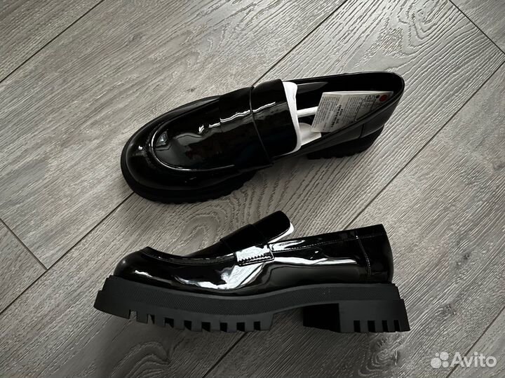 Лоферы Zara