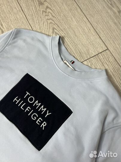 Свитшот Tommy Hilfiger / S-M / Оригинал