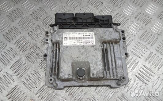 Блок управления двс ford focus 3 (XNP02PC01)