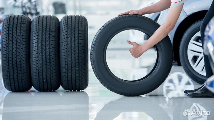 Goodyear Vector 4Seasons Gen-3 245/40 R18