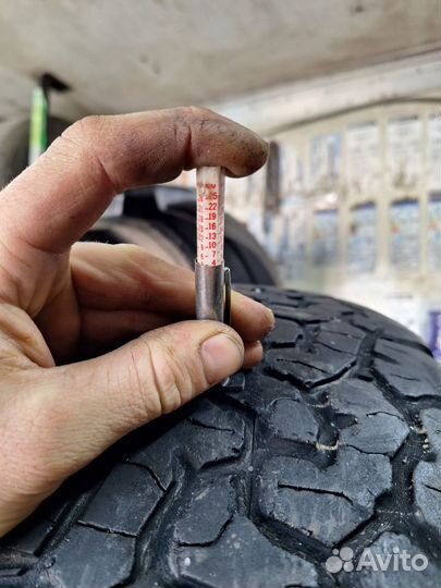 Bfgoodrich All-Terrain T/A 215/65 R16 27M