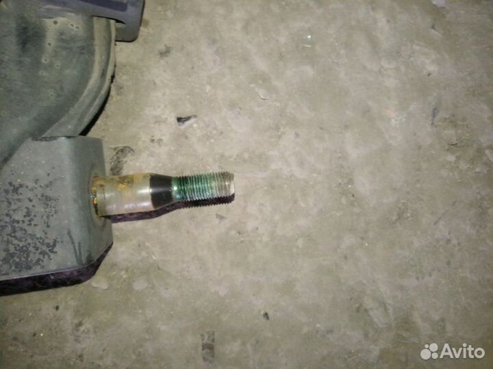 Балка задняя Nissan March K11