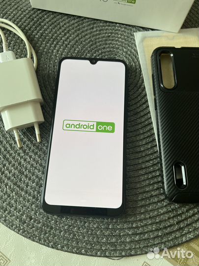 Xiaomi Mi A3, 4/64 ГБ