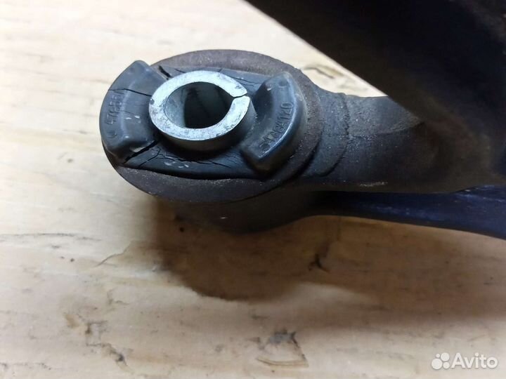 Рычаг передний правый Chrysler Voyager IV