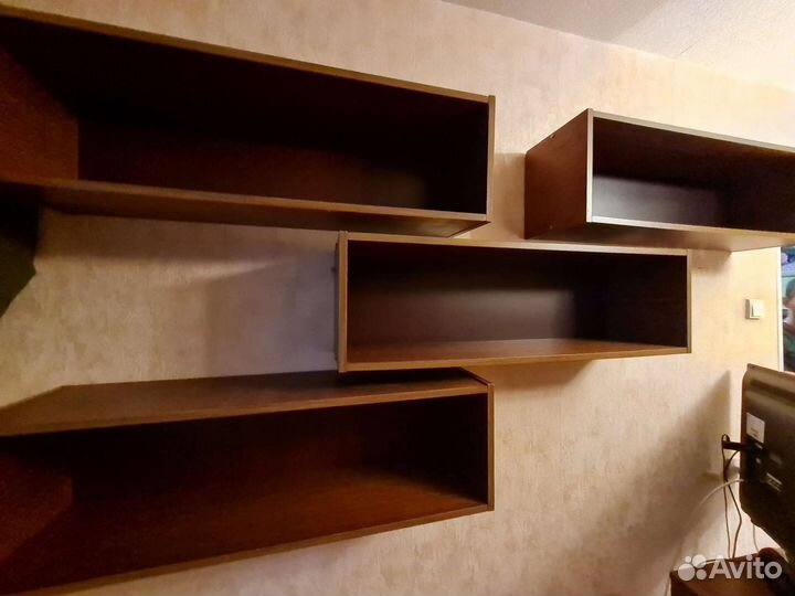 Полка книжная