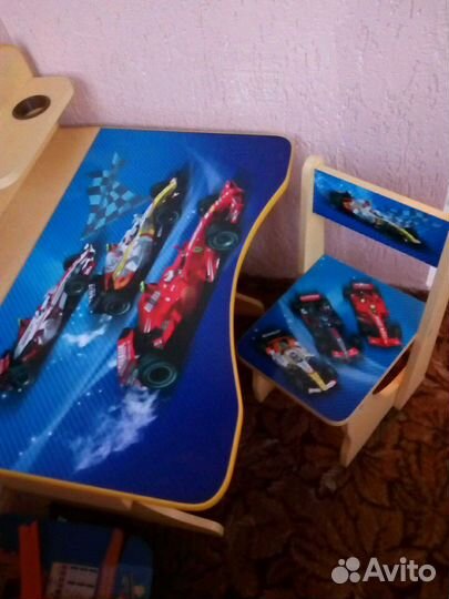 Парта со стулом для детей от 3лет до 8лет